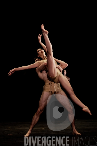 Petite mort / Jirí Kylián / Ballet de l   Opéra national de Paris