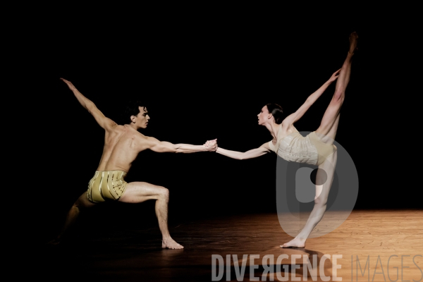 Petite mort / Jirí Kylián / Ballet de l   Opéra national de Paris