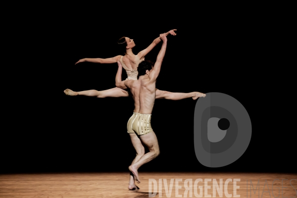 Petite mort / Jirí Kylián / Ballet de l   Opéra national de Paris