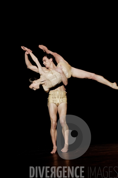 Petite mort / Jirí Kylián / Ballet de l   Opéra national de Paris