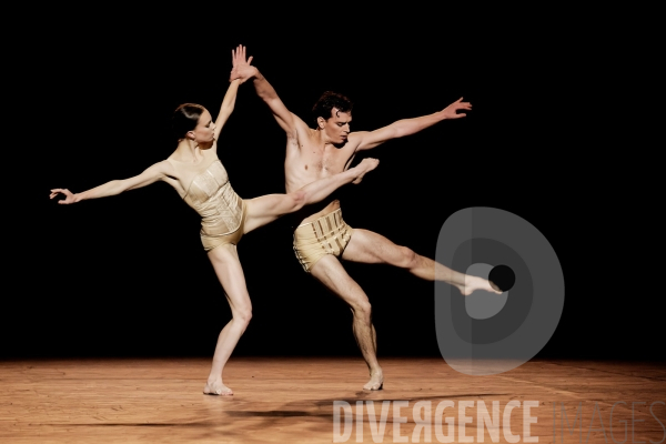 Petite mort / Jirí Kylián / Ballet de l   Opéra national de Paris