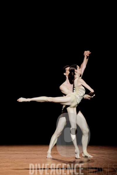 Petite mort / Jirí Kylián / Ballet de l   Opéra national de Paris