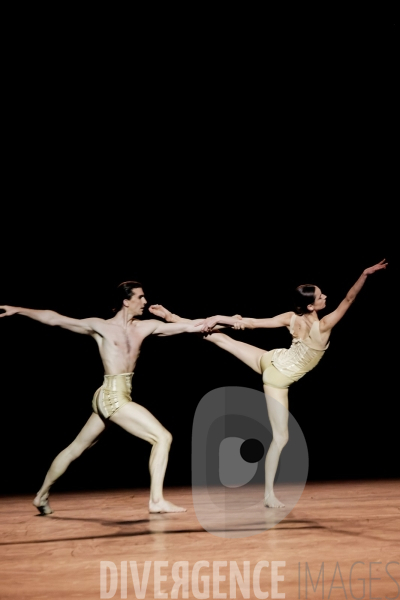 Petite mort / Jirí Kylián / Ballet de l   Opéra national de Paris