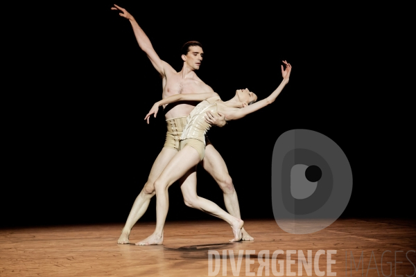 Petite mort / Jirí Kylián / Ballet de l   Opéra national de Paris