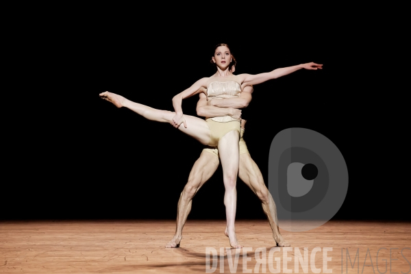 Petite mort / Jirí Kylián / Ballet de l   Opéra national de Paris