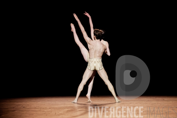 Petite mort / Jirí Kylián / Ballet de l   Opéra national de Paris