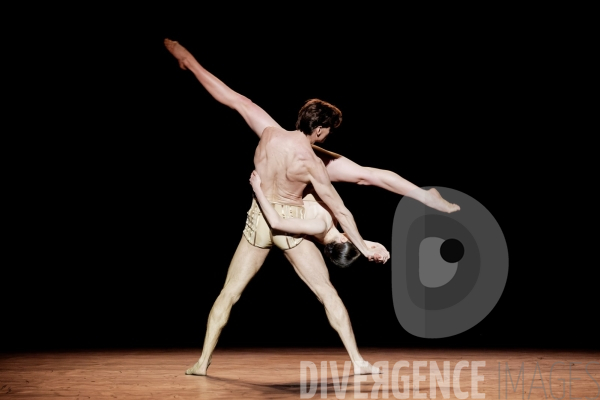 Petite mort / Jirí Kylián / Ballet de l   Opéra national de Paris