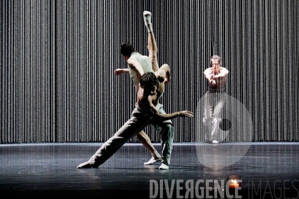 Gods and dogs / Jirí Kylián / Ballet de l   Opéra national de Paris