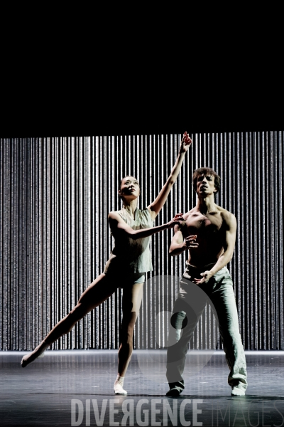 Gods and dogs / Jirí Kylián / Ballet de l   Opéra national de Paris