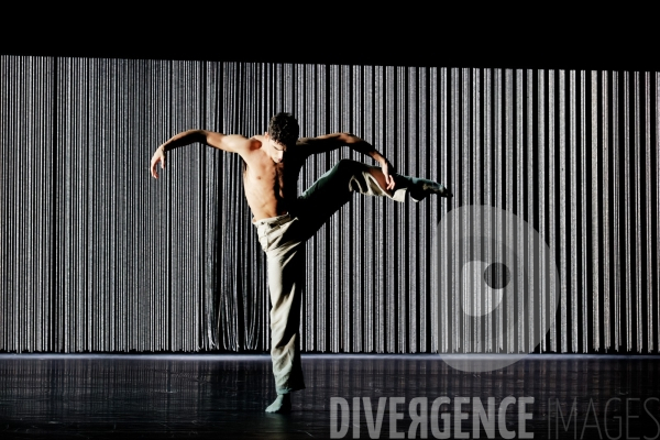 Gods and dogs / Jirí Kylián / Ballet de l   Opéra national de Paris