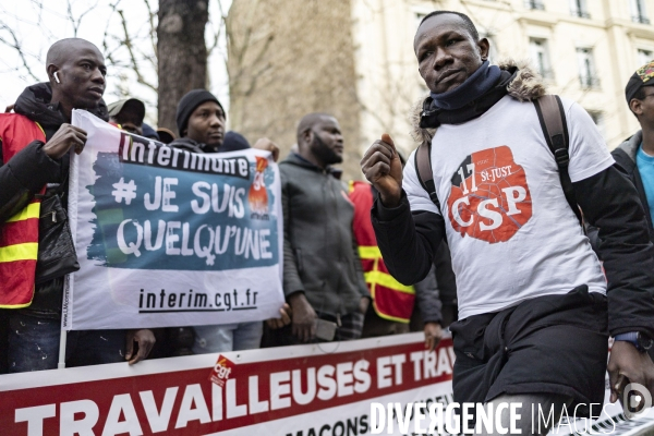 Rassemblement de travailleurs sans papiers devant l assemblee nationale