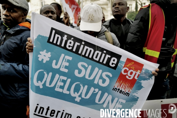 Rassemblement de travailleurs sans papiers devant l assemblee nationale