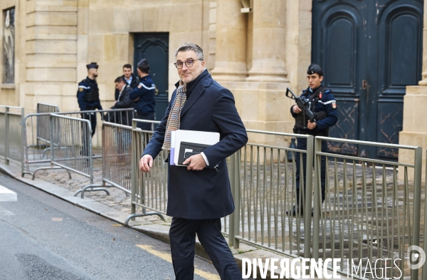 La majorité parlementaire reçue à Matignon pour la CMP Immigration