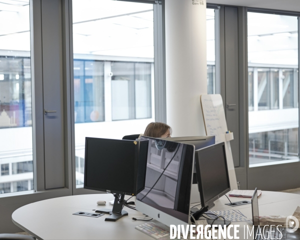 Siege social d’Orange, travail en open space et flex office