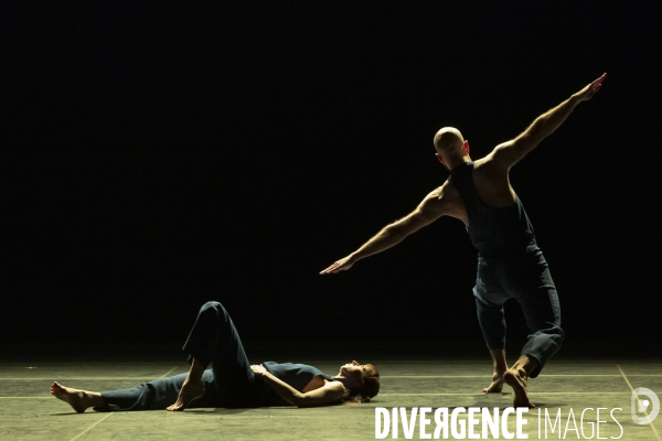 IN THE FALL - Noé Soulier  - Trisha Brown Dance Company