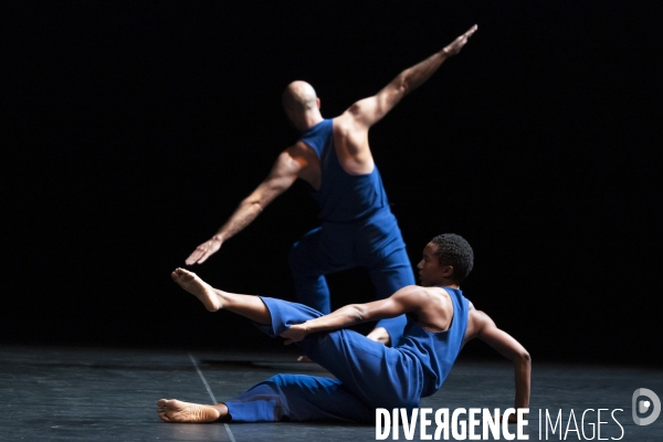 IN THE FALL - Noé Soulier  - Trisha Brown Dance Company