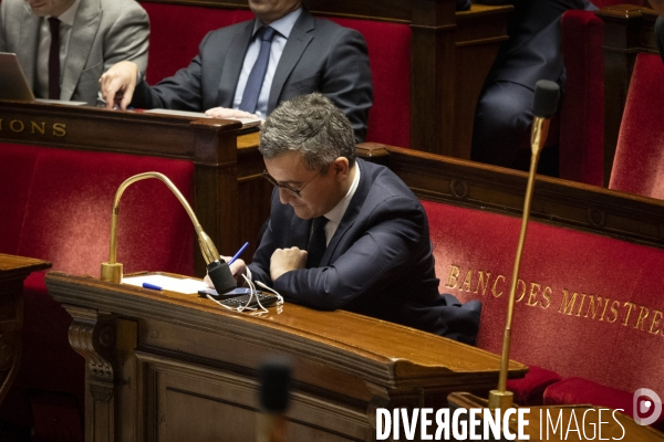 Adoption du texte sur l’immigration