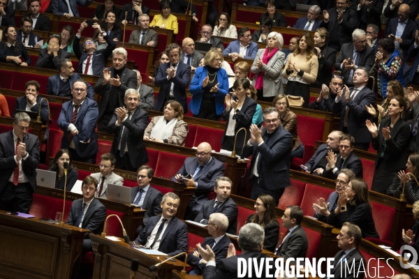Adoption du texte sur l’immigration