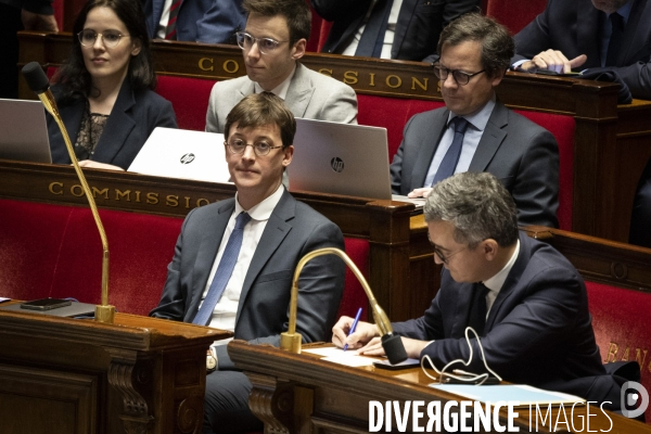 Adoption du texte sur l’immigration