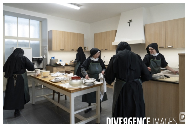 Servantes des pauvres - angers