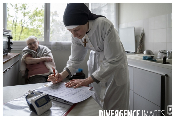 Servantes des pauvres - angers