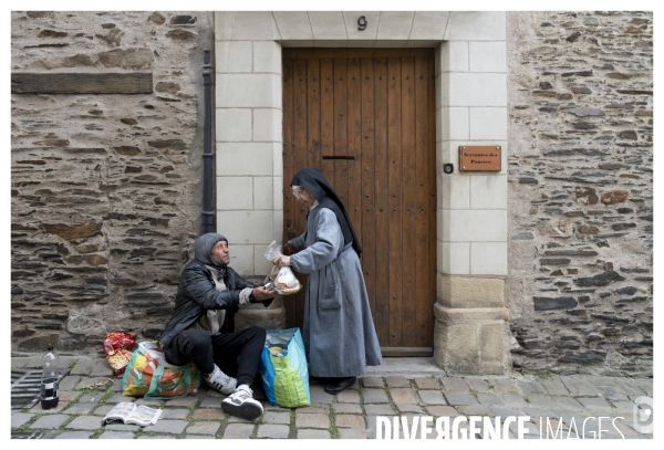 Servantes des pauvres - angers