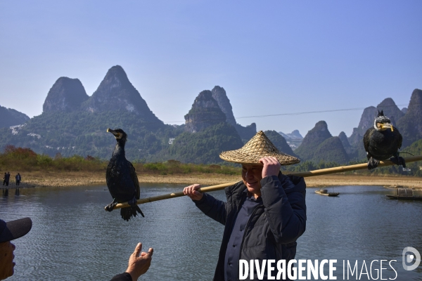 Guilin, des touristes chez les minorités.