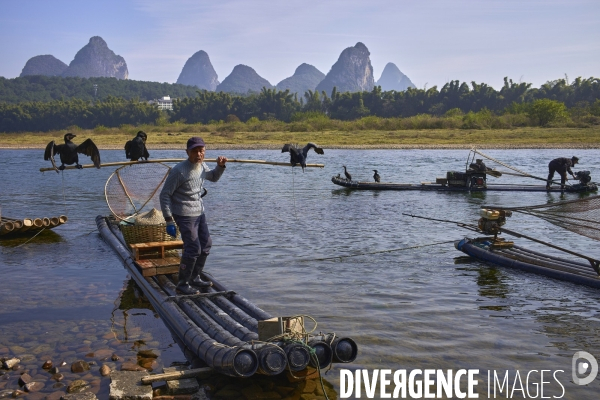 Guilin, des touristes chez les minorités.