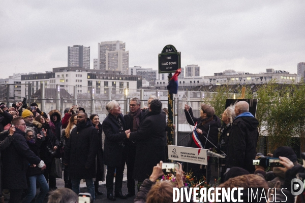 Inauguration de la rue David-Bowie