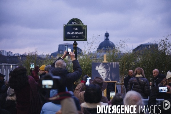 Inauguration de la rue David-Bowie