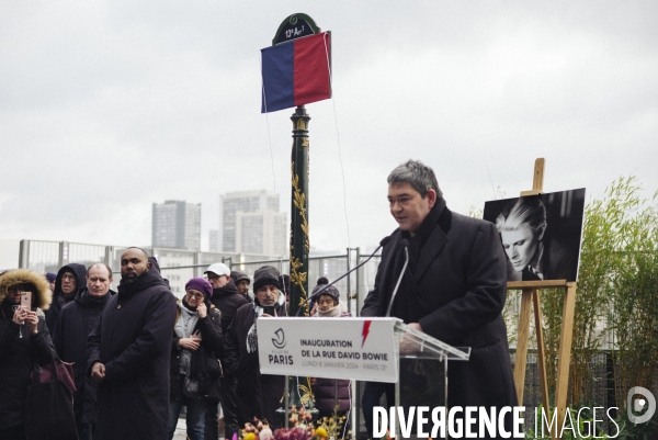 Inauguration de la rue David-Bowie