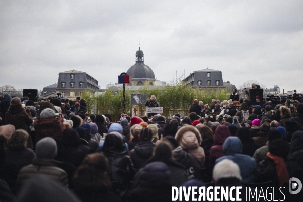 Inauguration de la rue David-Bowie