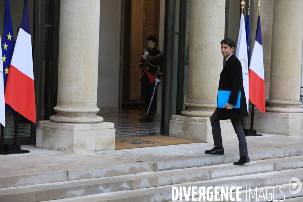 Premier Conseil des Ministres du Gouvernement ATTAL