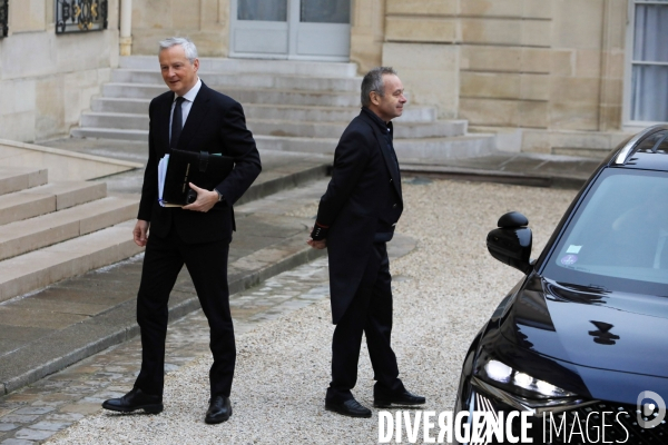 Premier Conseil des Ministres du Gouvernement ATTAL