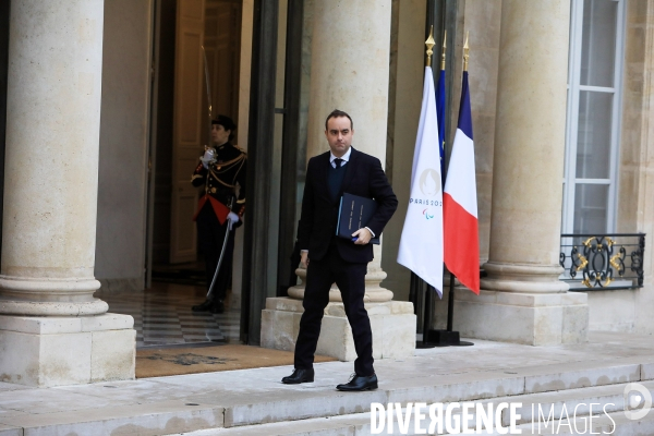 Premier Conseil des Ministres du Gouvernement ATTAL