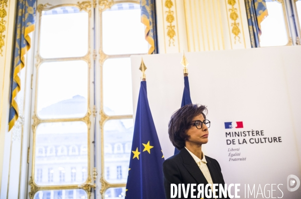 Passation de pouvoir au ministere de la culture entre dati et malak.