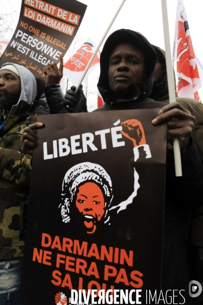 Manifestation contre la loi immigration