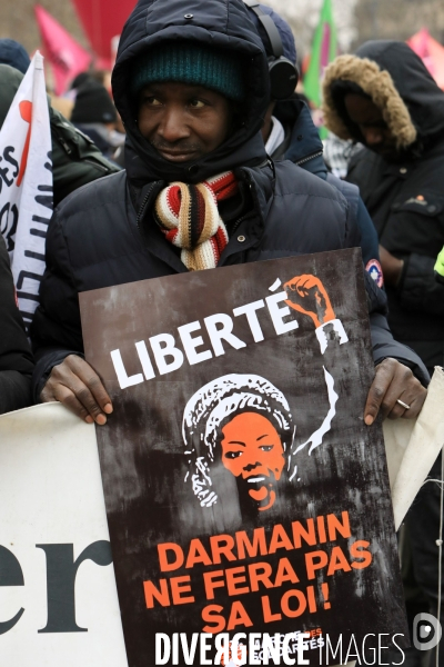 Manifestation contre la loi immigration