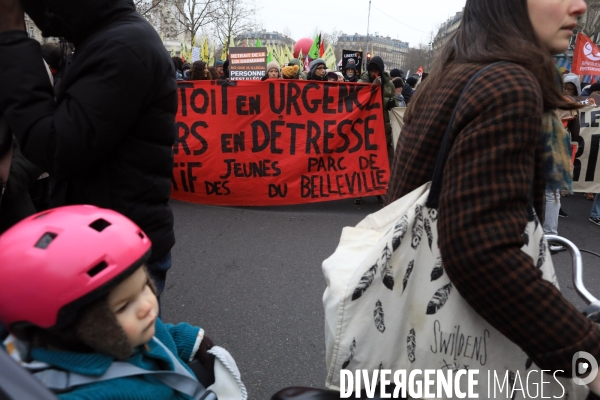 Manifestation contre la loi immigration