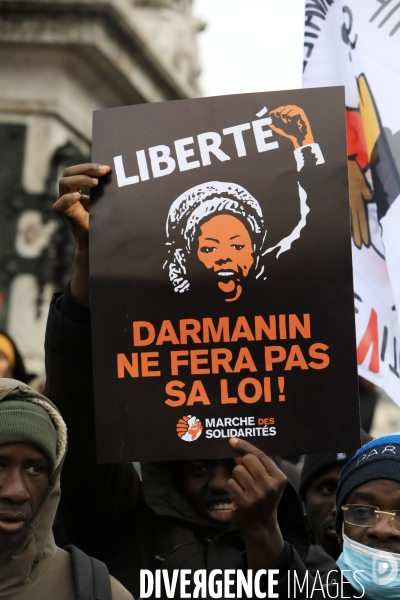 Manifestation contre la loi immigration