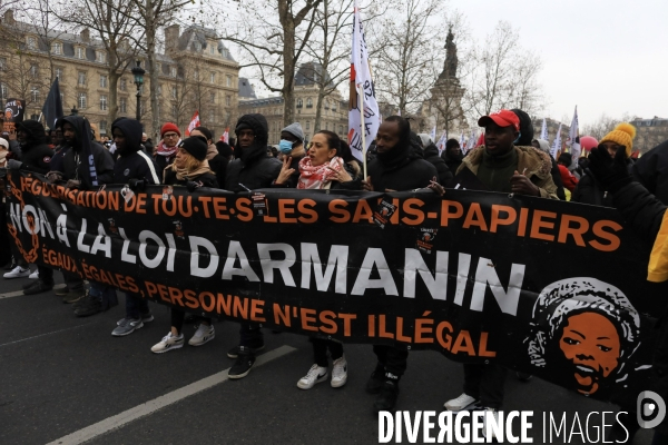 Manifestation contre la loi immigration