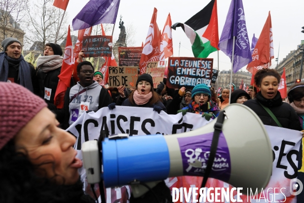 Manifestation contre la loi immigration