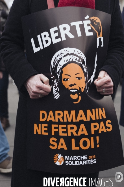 Manifestation contre la loi immigration