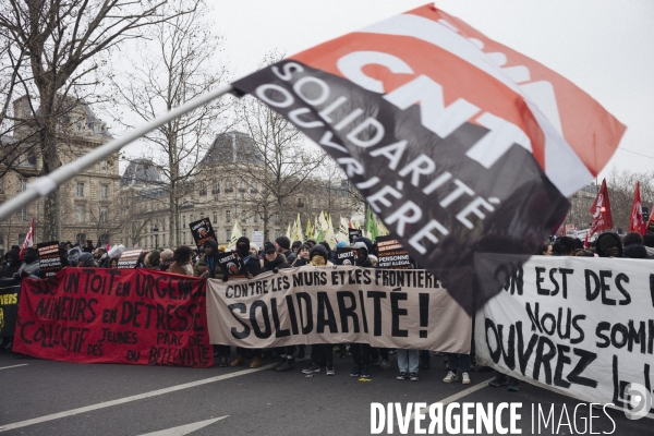 Manifestation contre la loi immigration