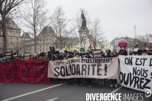 Manifestation contre la loi immigration