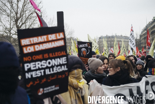 Manifestation contre la loi immigration