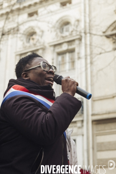 Manifestation contre la loi immigration