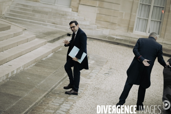 1er conseil des ministres du gouvernement Attal.