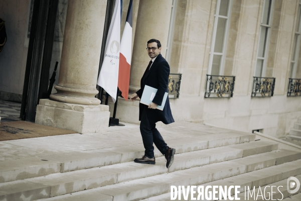 1er conseil des ministres du gouvernement Attal.