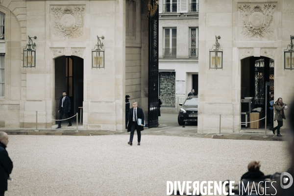 1er conseil des ministres du gouvernement Attal.